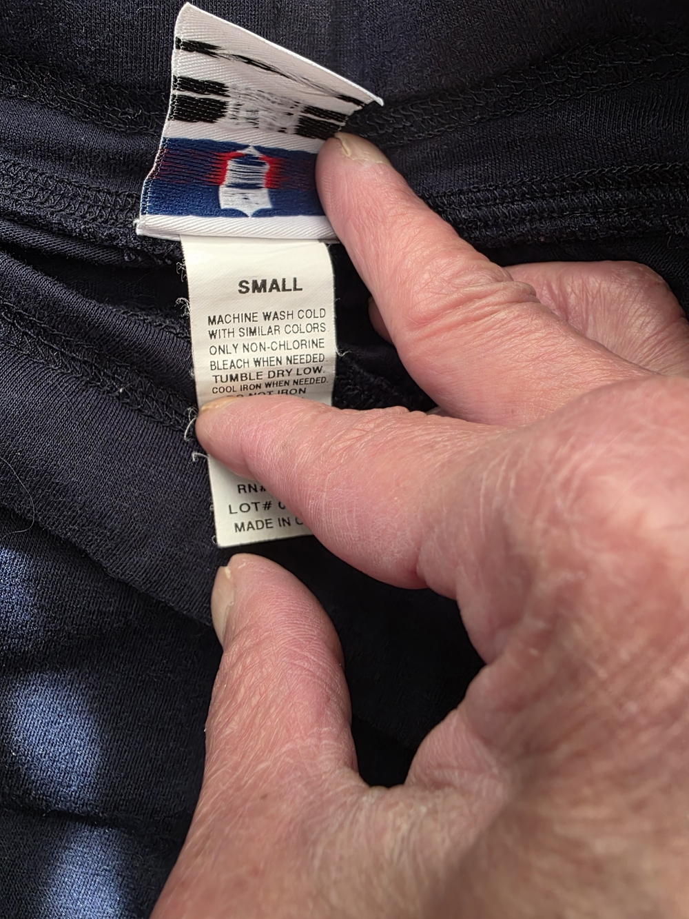 NWOT- NFL Seattle Seahawks Sm Black Jeggings w/ Neon Green Side 'Seahawks' Print - Picture 4 of 7